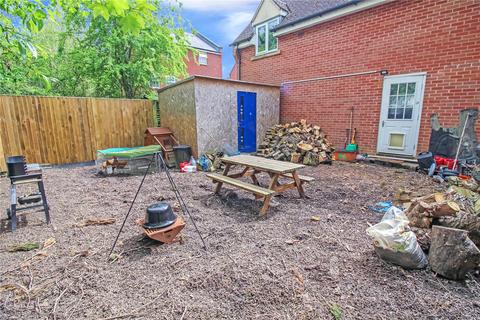 61 Birkdale Close, Swindon, SN25 2DH