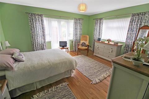 24 Longleaze, Royal Wootton Bassett, Swindon, SN4 8AX