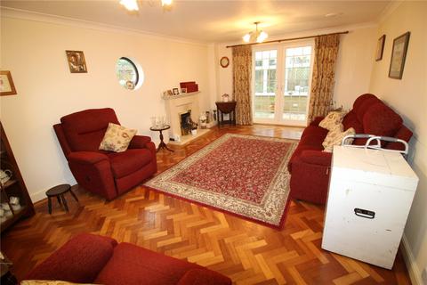 108 High Street, Blunsdon, Swindon, SN26 7AB