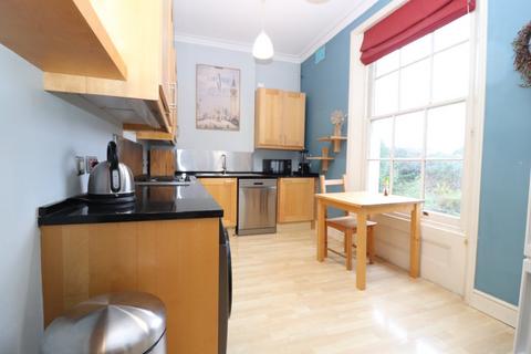 2 bedroom flat to rent, 13 St Johns Park, Blackheath SE3