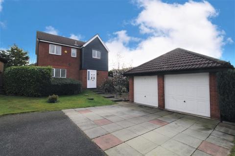 4 bedroom detached house to rent, Calderbrook Drive, Cheadle SK8