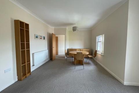 2 bedroom apartment to rent, Ashford Drive, Appleton, WA4