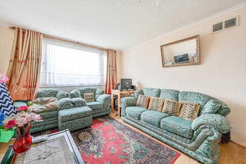 2 bedroom flat for sale, Brent Lea, Brentford, TW8