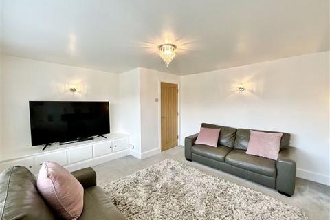 4 bedroom semi-detached house for sale, William Crescent, Mosborough, Sheffield, S20 5DJ