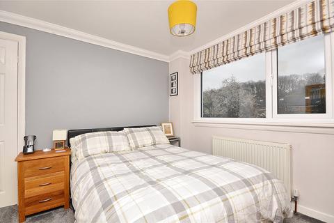 3 bedroom semi-detached house for sale - Kirkby Avenue, Garforth, Leeds, West Yorkshire