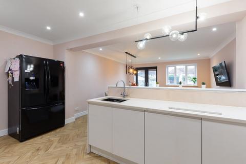 50 Rosebery Avenue, Sidcup, DA15 8HZ