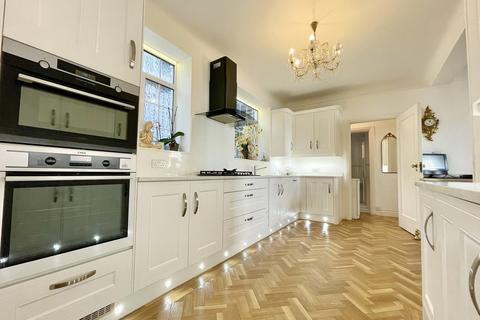 5 bedroom apartment for sale, Bath Road, Bournemouth, BH1