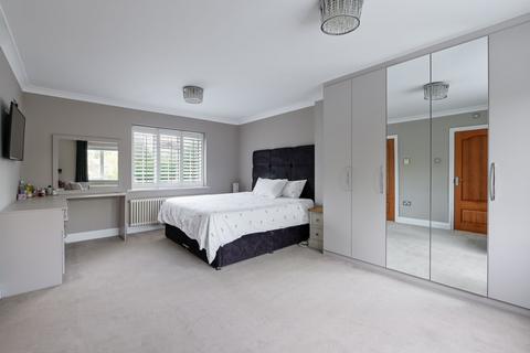 4 bedroom detached house for sale, Wood Lane Close, Iver Heath SL0