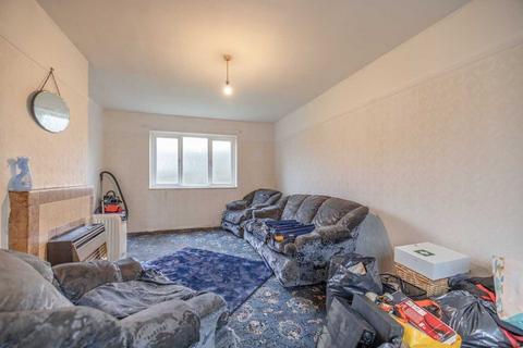 3 bedroom semi-detached house for sale, Wexham Road, Slough SL2