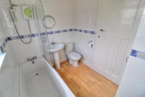 3 bedroom semi-detached house for sale, Popplewell Gardens, Gateshead NE9