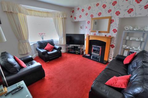 3 bedroom semi-detached house for sale, Popplewell Gardens, Gateshead NE9