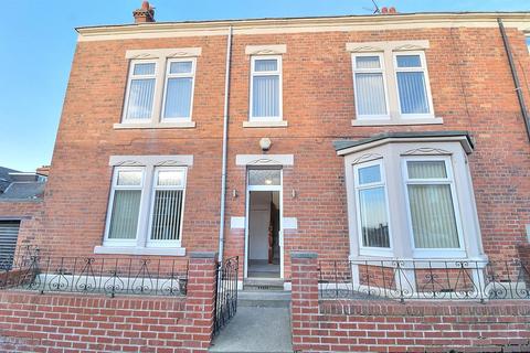 2 bedroom terraced house to rent, Joicey Road, Gateshead NE9