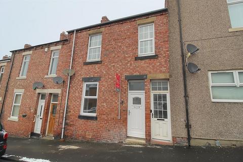 2 bedroom flat to rent, Florence Avenue, Gateshead NE9