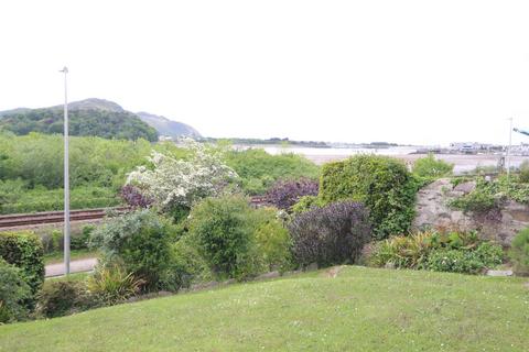 2 bedroom apartment for sale, Warren Drive, Deganwy, Conwy