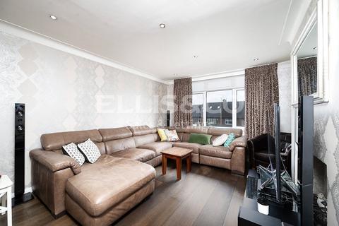 95 The Reddings, London, NW7 4JP