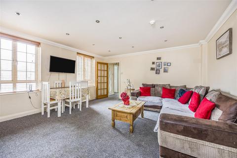 2 bedroom apartment for sale - Sea Road, Boscombe, Bournemouth