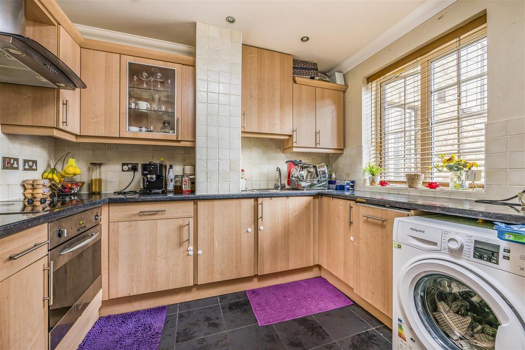 Flat D14, San Remo Towers, Sea Road, Bournemouth P