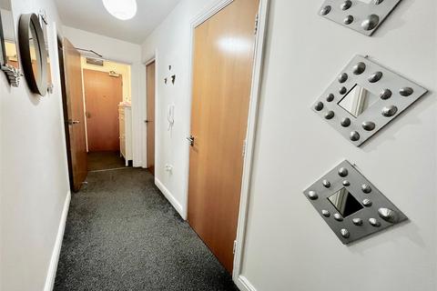 3 bedroom flat for sale - Bramwell Court, Derwentwater Road, Gateshead