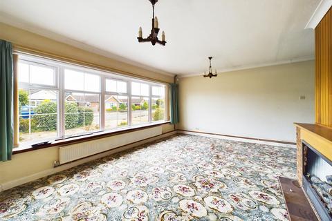 3 bedroom detached bungalow for sale, The Priors, Nottingham NG14