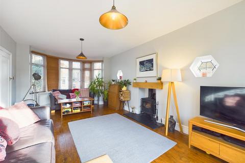 98 Robinson Road, Nottingham, NG3 6BD