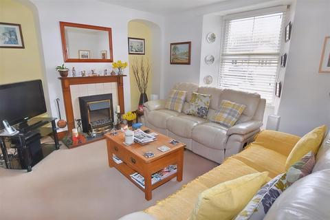 4 bedroom end of terrace house for sale, Penventon Terrace, Redruth