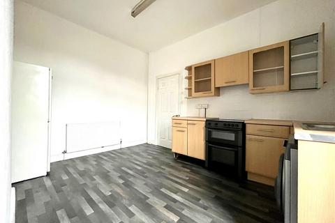 3 bedroom apartment to rent - Marsland Road, Sale