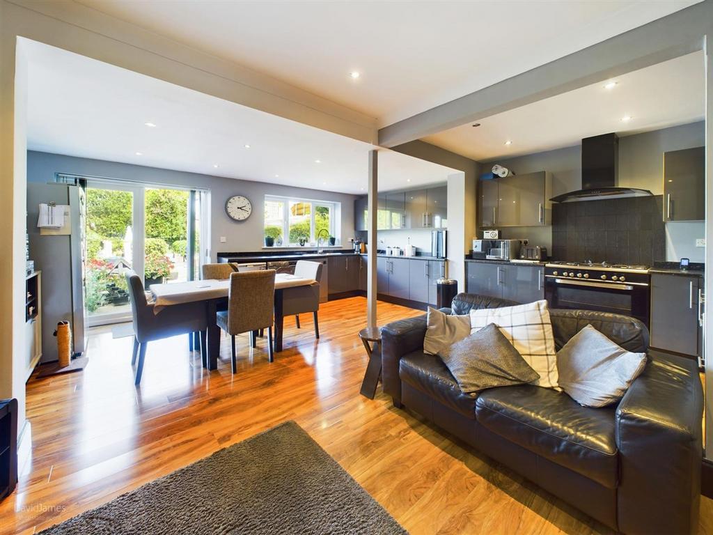 Open Plan Family Dining Kitchen