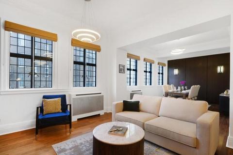 4 bedroom flat to rent, Chiltern Court, Baker Street, London W1