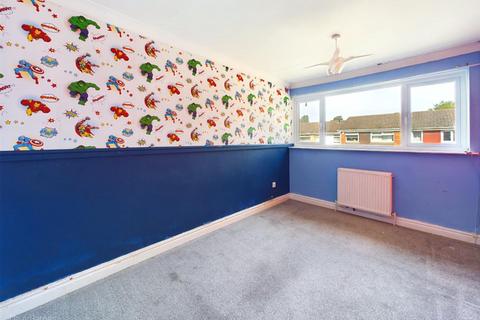 90 Bramble Drive, Carlton, Nottingham, NG3 6NE