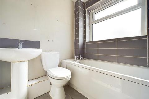 90 Bramble Drive, Carlton, Nottingham, NG3 6NE