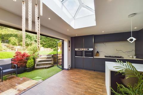 25 Kirk Road, Nottingham, NG3 6GX