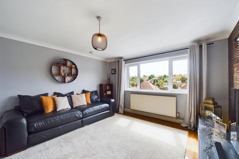 25 Kirk Road, Nottingham, NG3 6GX