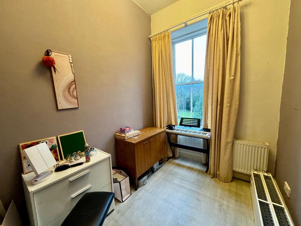 Bedroom/office