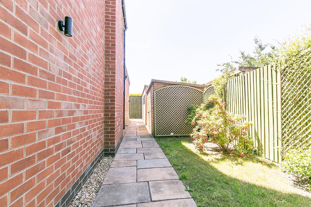 Shed and Gym Outbuilding