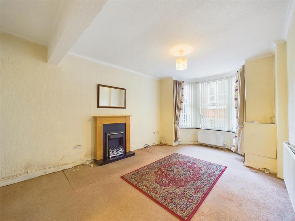 Abbey Grove, Nottingham NG3 3 bed semidetached house for sale £130,000