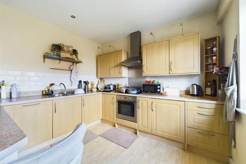 2 bedroom apartment for sale - Fleming House, Ockbrook Drive, Nottingham NG3