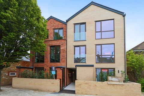 1 bedroom flat for sale, Carlyle Road, Ealing, W5