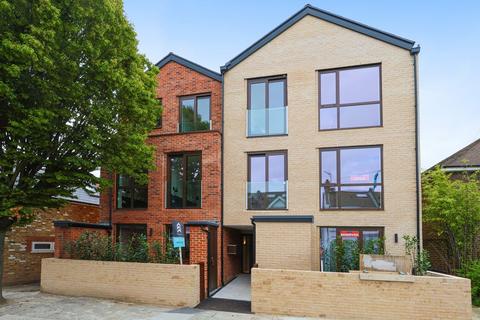 1 bedroom flat for sale, Carlyle Road, Ealing, W5