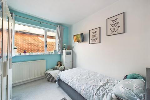 73 Bennett Road, Nottingham, NG3 6BT
