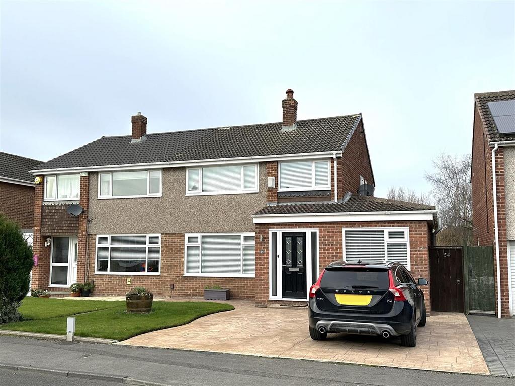 Meadowfield Drive, Eaglescliffe TS16 0HH 3 bed semidetached house for sale £250,000