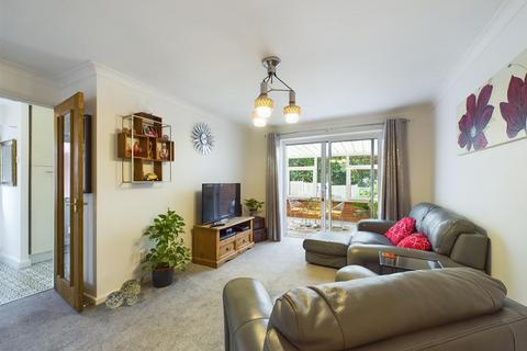 6 Pendle Crescent, Nottingham, NG3 3EZ