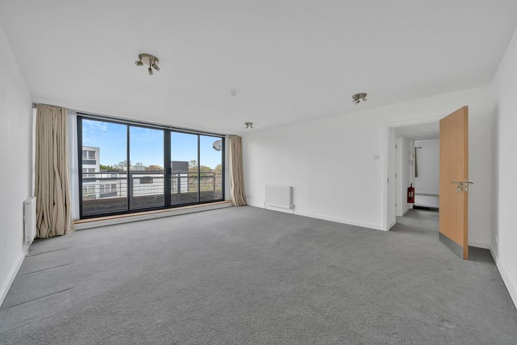 Living Room / Lounge