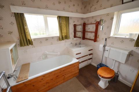 18 The Fairway, Burbage, Hinckley, LE10 2TZ