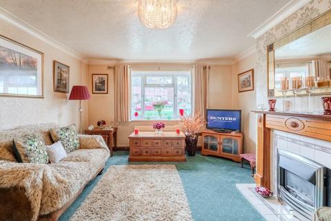 83 Meadow Lane, Wombourne, Wolverhampton, WV5 9BT