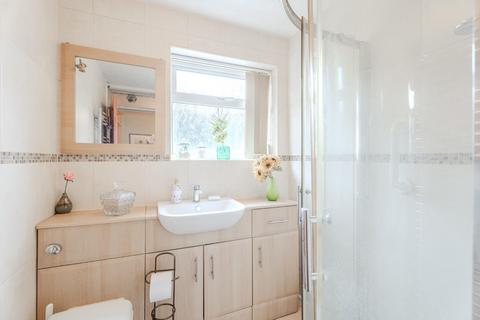 83 Meadow Lane, Wombourne, Wolverhampton, WV5 9BT
