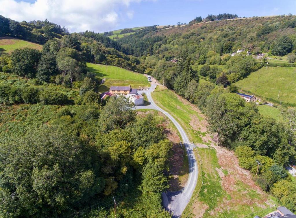 Garth, Glyn Ceiriog, Llangollen 4 bed detached house £425,000