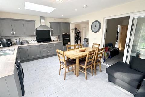 3 bedroom semi-detached house for sale, Randle Drive, Four Oaks