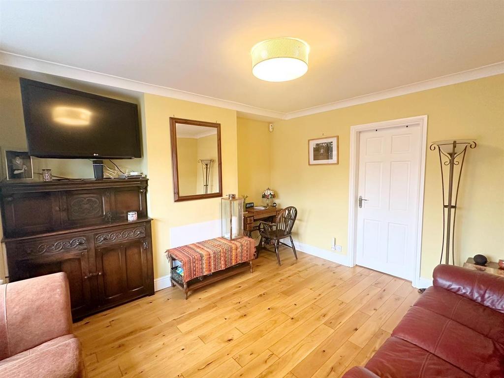 Bridle Lane, Streetly, Sutton Coldfield 4 bed semidetached house for