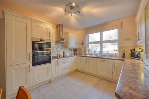 4 bedroom detached house for sale - Brook Street, Wymeswold