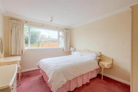 2 bedroom semi-detached bungalow for sale, De Grey Place, Bishopthorpe, York, YO23 2SN